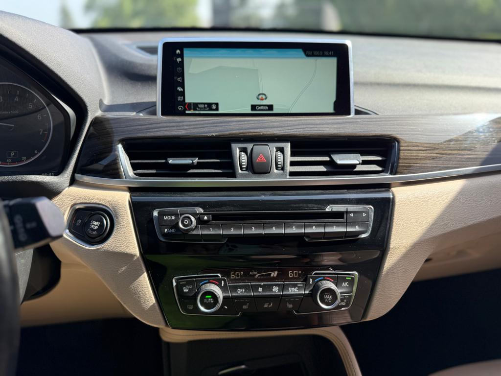 2018 BMW X1 — photo 23