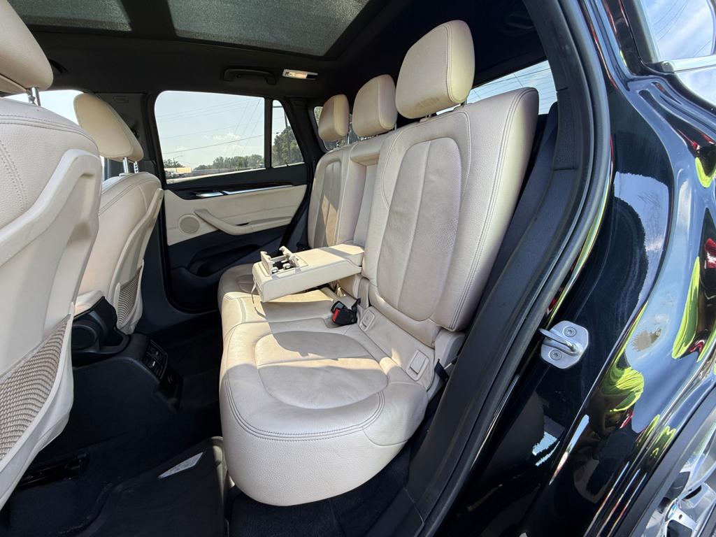 2018 BMW X1 — photo 36