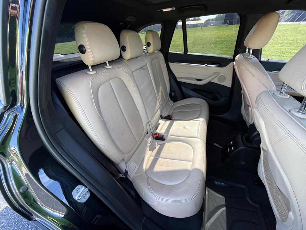 2018 BMW X1 — photo 38