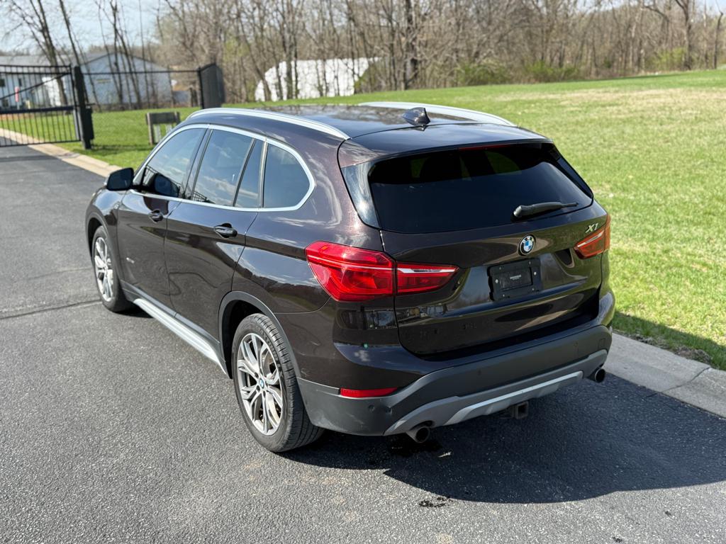 2016 BMW X1 — photo 4