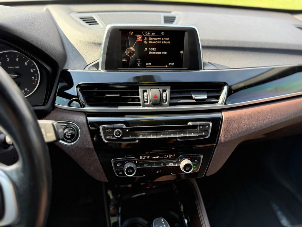 2016 BMW X1 — photo 22