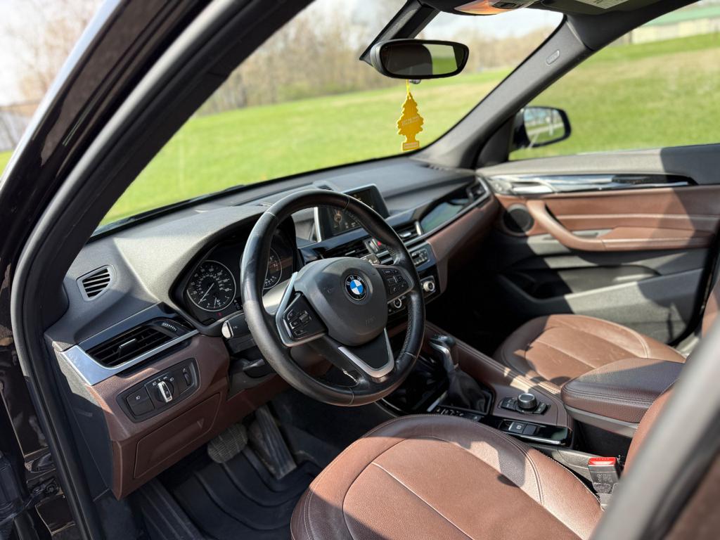 2016 BMW X1 — photo 25