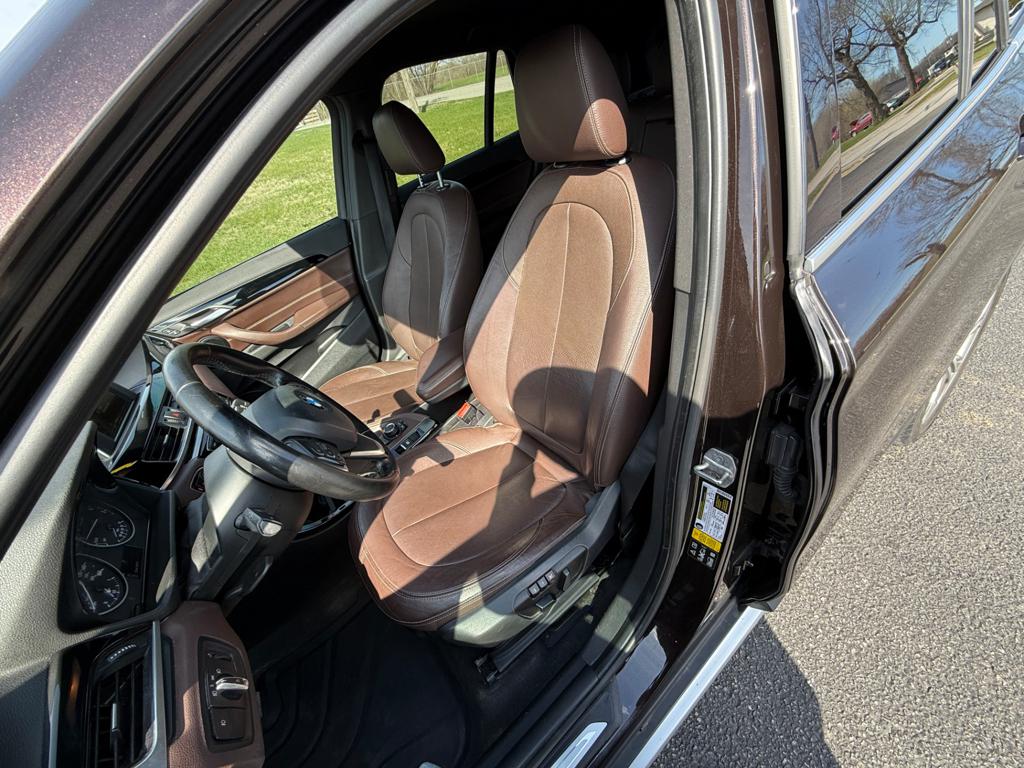 2016 BMW X1 — photo 27