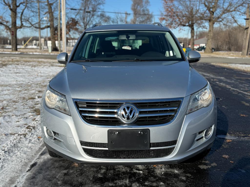 2010 VW Tiguan — photo 5