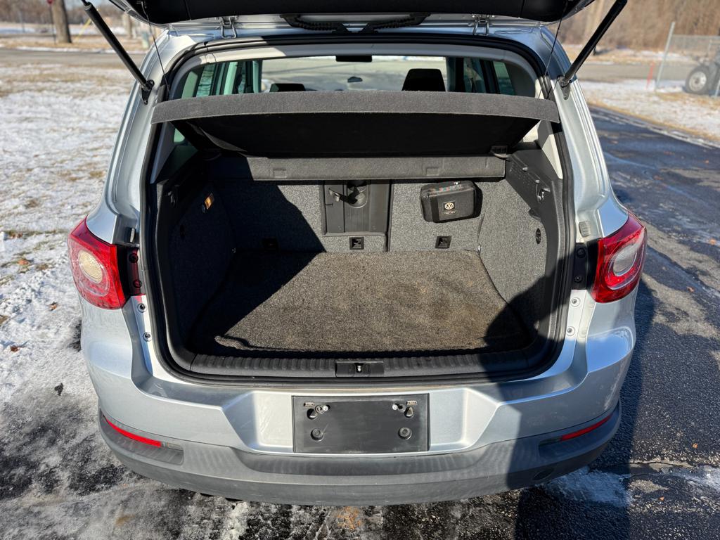 2010 VW Tiguan — photo 20