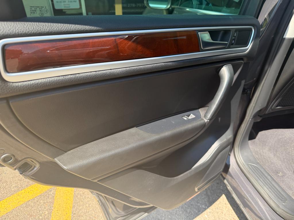 2013 VW Touareg — photo 19