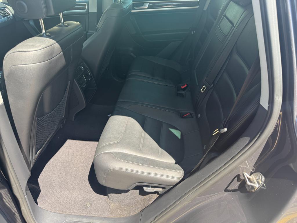 2013 VW Touareg — photo 27