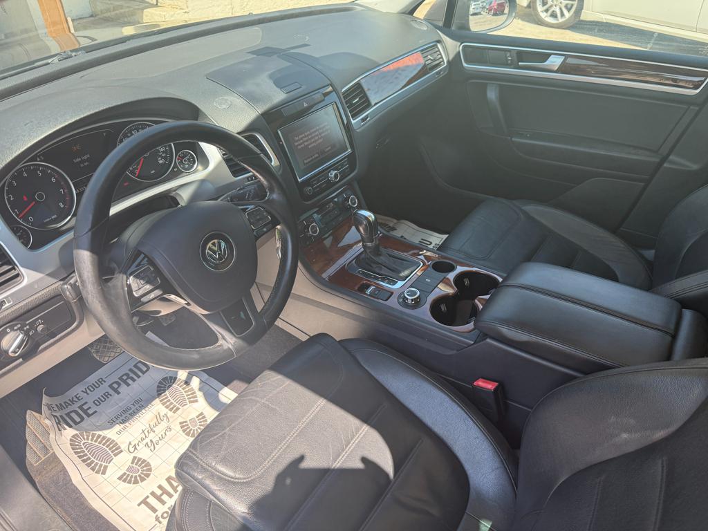 2013 VW Touareg — photo 28