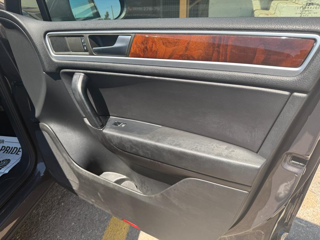 2013 VW Touareg — photo 29