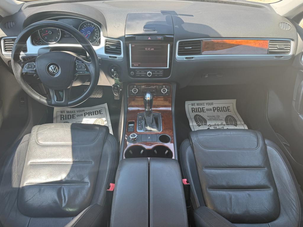 2013 VW Touareg — photo 31
