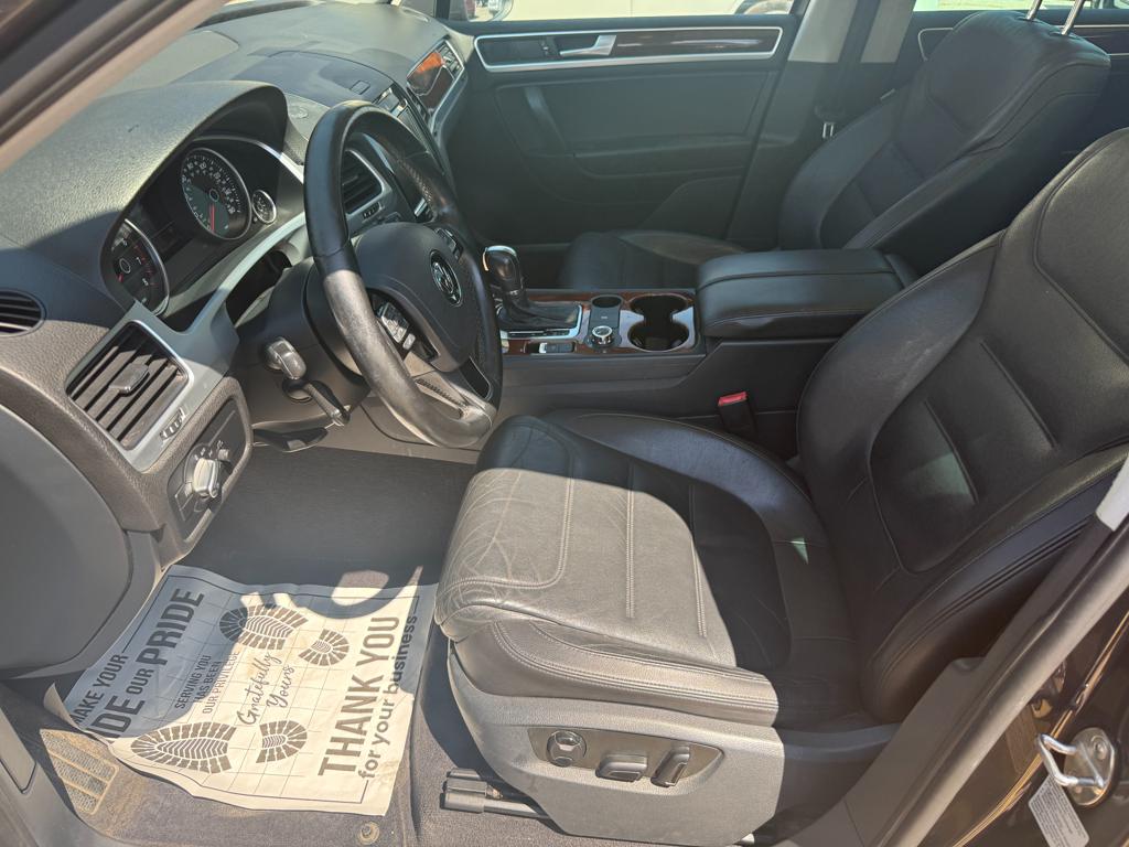 2013 VW Touareg — photo 32