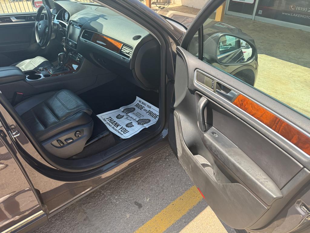 2013 VW Touareg — photo 34