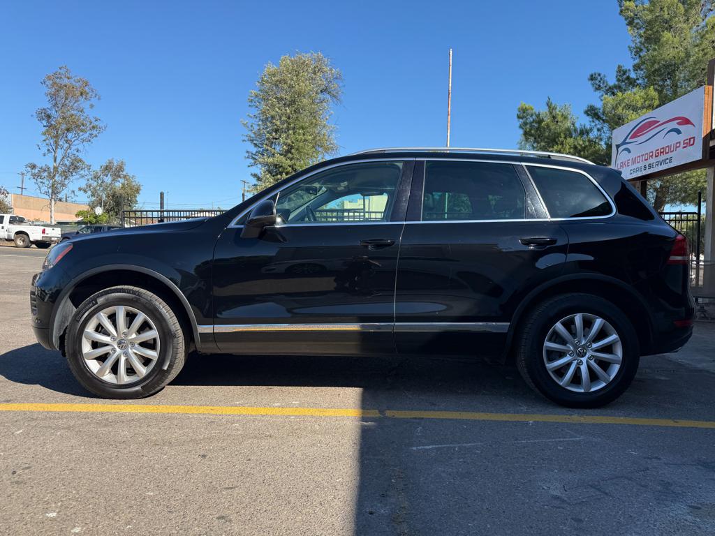 2011 VW Touareg — photo 5