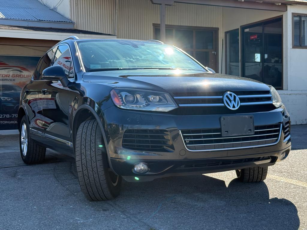 2011 VW Touareg — photo 13