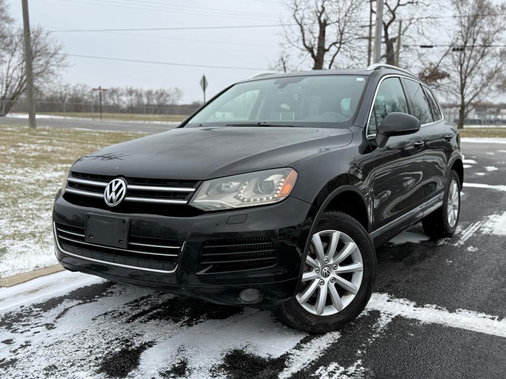 2011 VW Touareg — photo 2