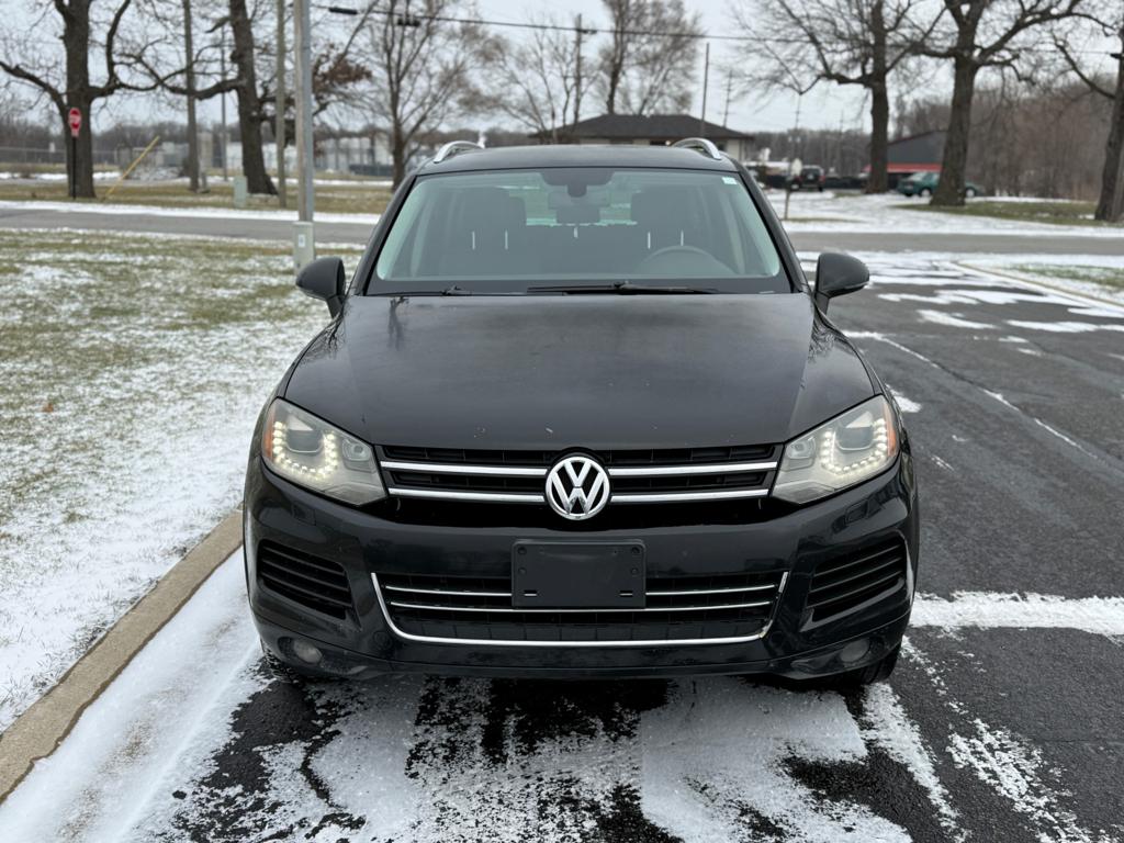 2011 VW Touareg — photo 14