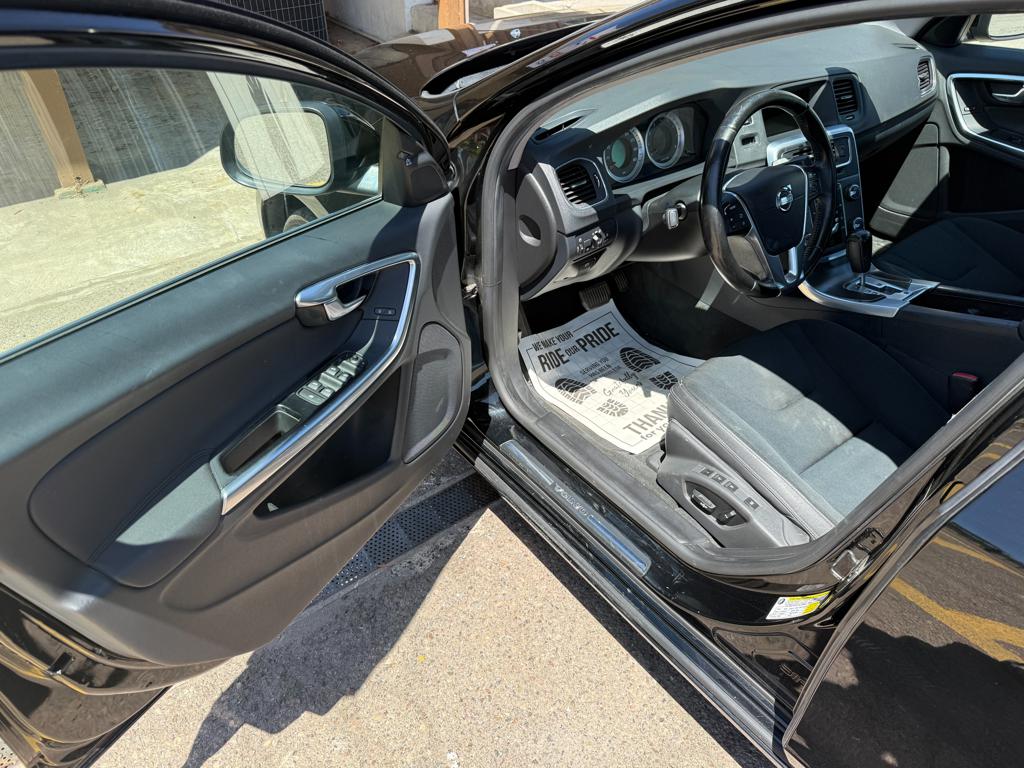 2012 Volvo S60 — photo 16