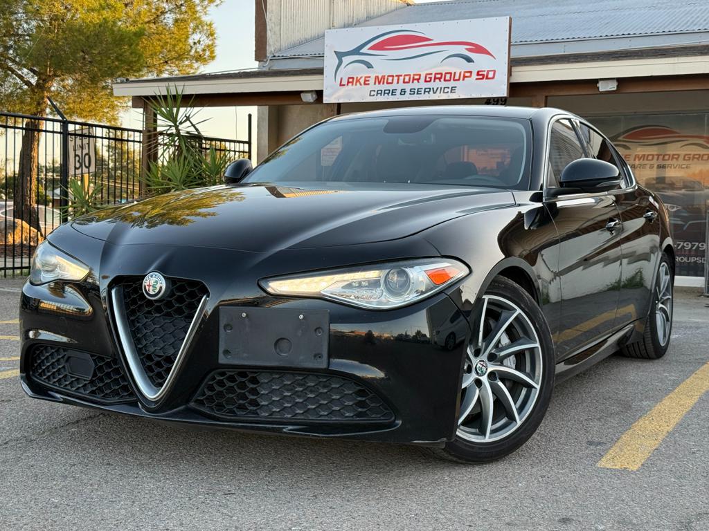 2017 Alfa Romeo Giulia — photo 1
