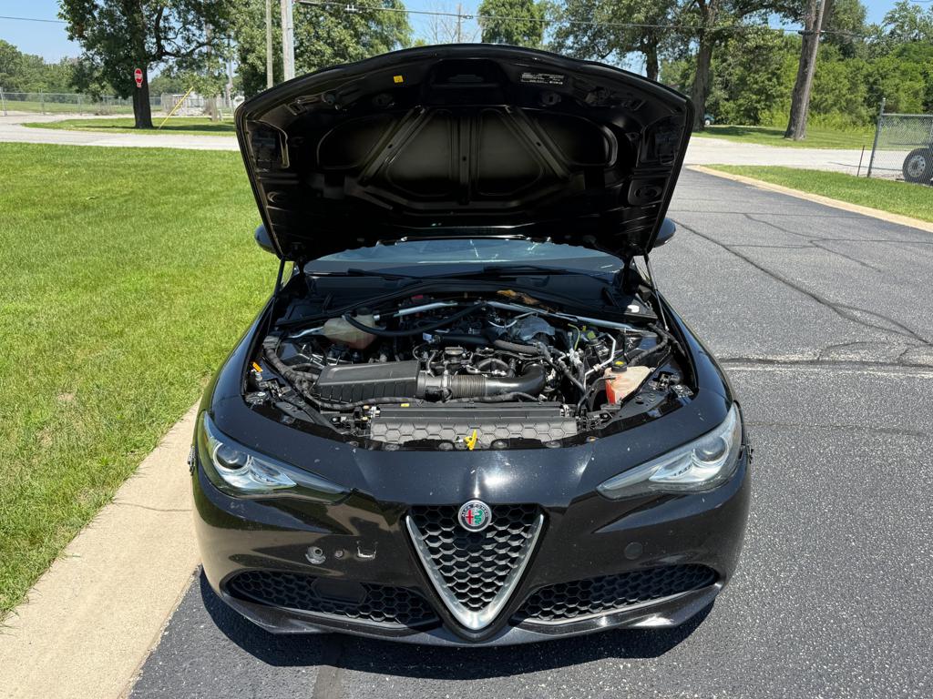 2017 Alfa Romeo Giulia — photo 4