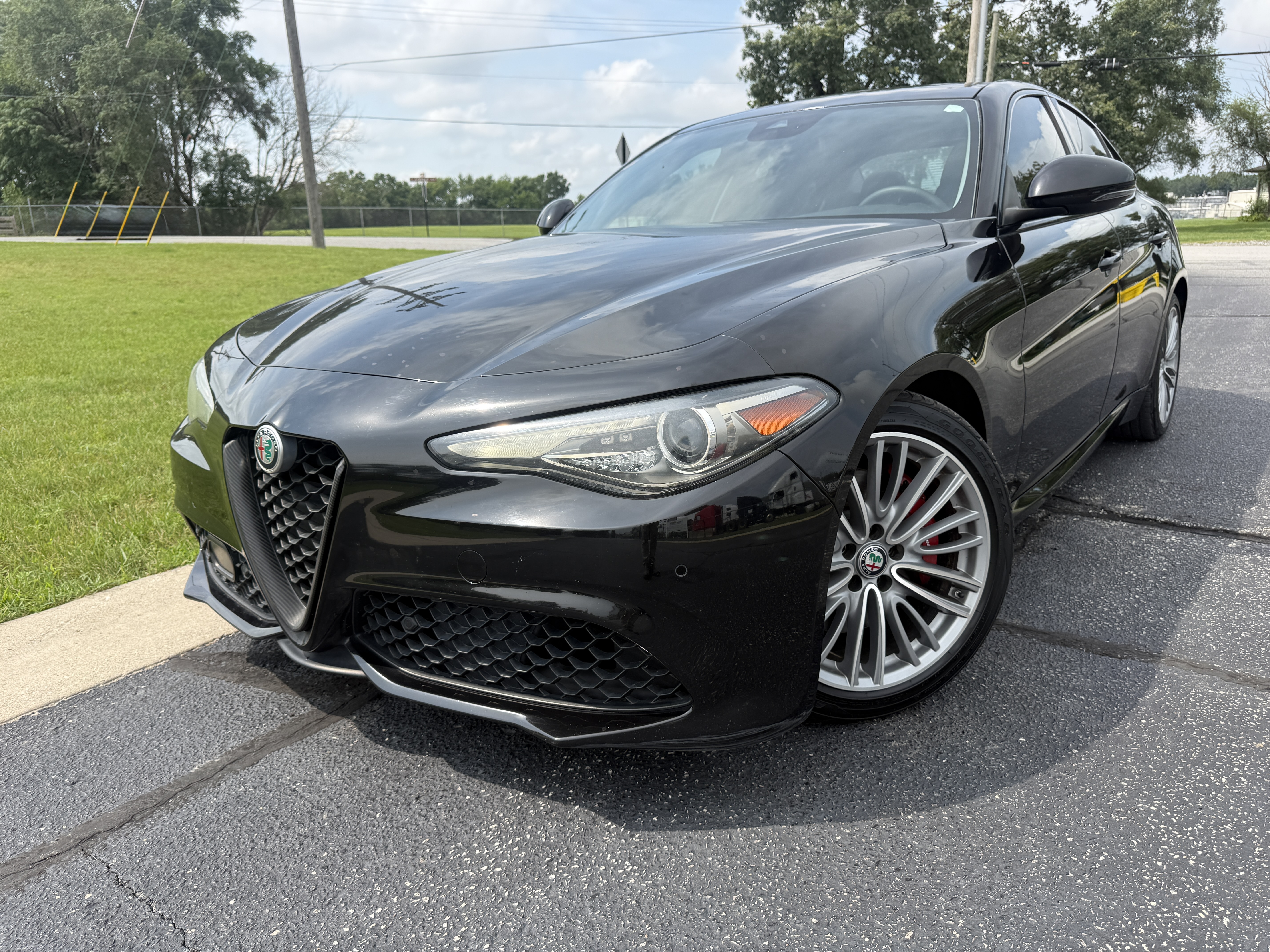 2017 Alfa Romeo Giulia — photo 1