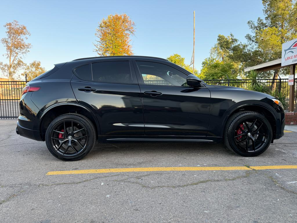 2020 Alfa Romeo Stelvio — photo 12