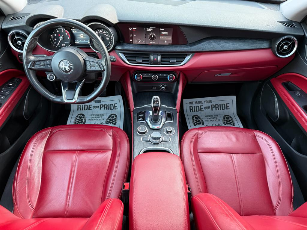 2020 Alfa Romeo Stelvio — photo 24