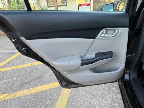 2014 Honda Civic — photo 25