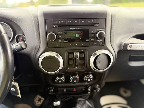 2012 Jeep Wrangler Rubicon — photo 22