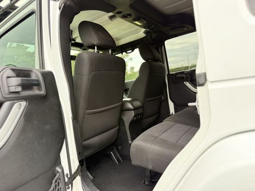 2012 Jeep Wrangler Rubicon — photo 34