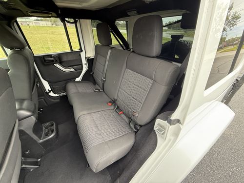 2012 Jeep Wrangler Rubicon — photo 35