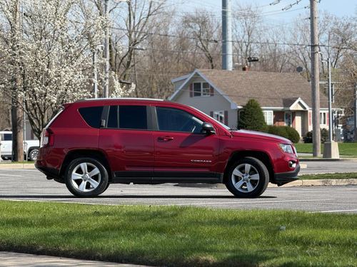 2017 Jeep Compass Sport — photo 2