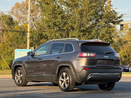 2019 Jeep Cherokee — photo 7