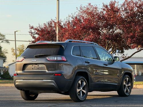 2019 Jeep Cherokee — photo 10