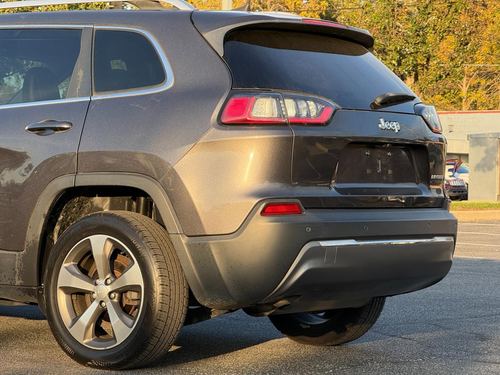 2019 Jeep Cherokee — photo 15