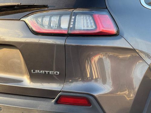 2019 Jeep Cherokee — photo 13