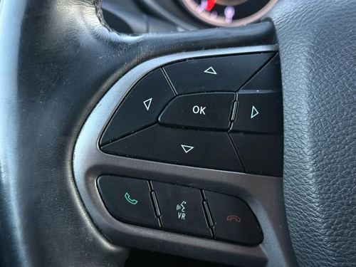 2019 Jeep Cherokee — photo 17