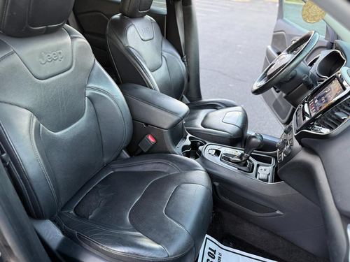 2019 Jeep Cherokee — photo 21
