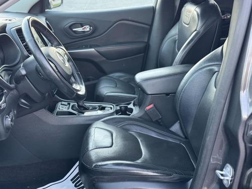 2019 Jeep Cherokee — photo 20