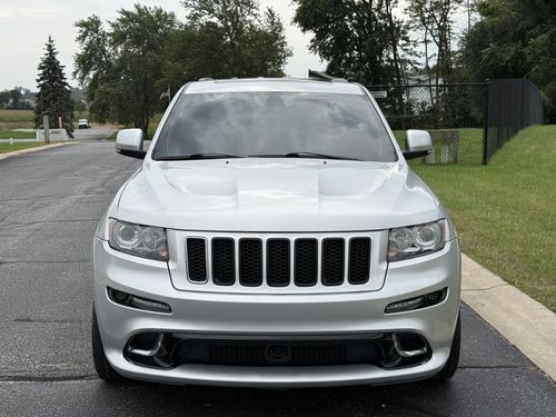 2012 Jeep Grand Cherokee Srt8 — photo 11