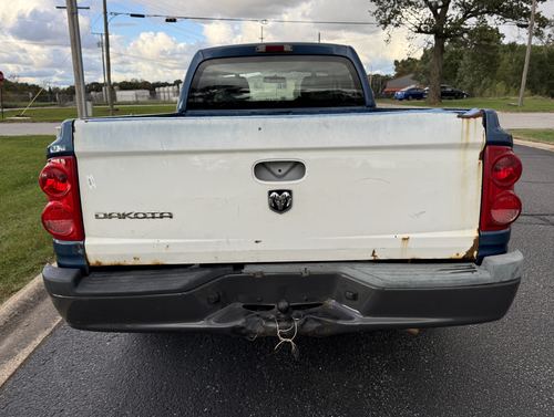 2005 Dodge Dakota ST Club Cab — photo 11