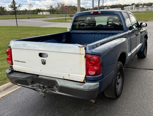 2005 Dodge Dacota — photo 27