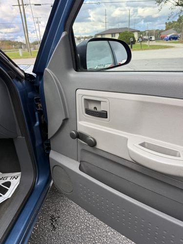 2005 Dodge Dacota ST Club Cab — photo 38