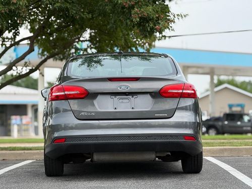 2015 Ford Focus — photo 6