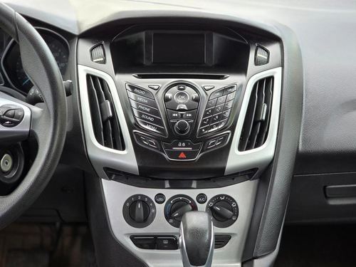 2014 Ford Focus — photo 23
