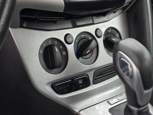 2014 Ford Focus — photo 25