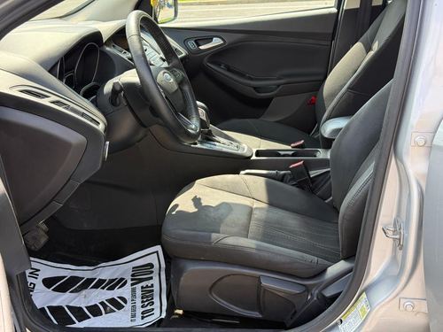 2017 Ford Focus SE — photo 23
