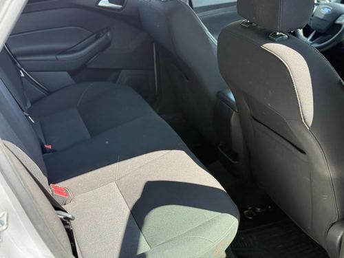 2017 Ford Focus SE — photo 27
