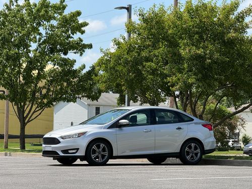 2017 Ford Focus SE — photo 44