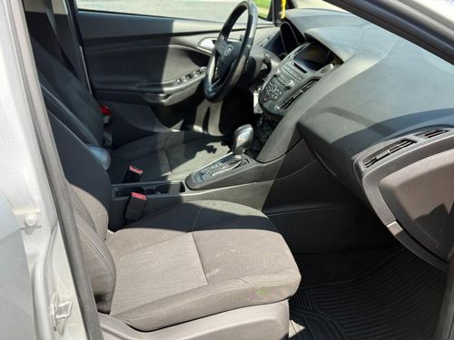 2017 Ford Focus SE — photo 50