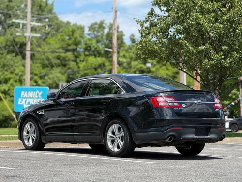 2014 Ford Taurus SEL — photo 10